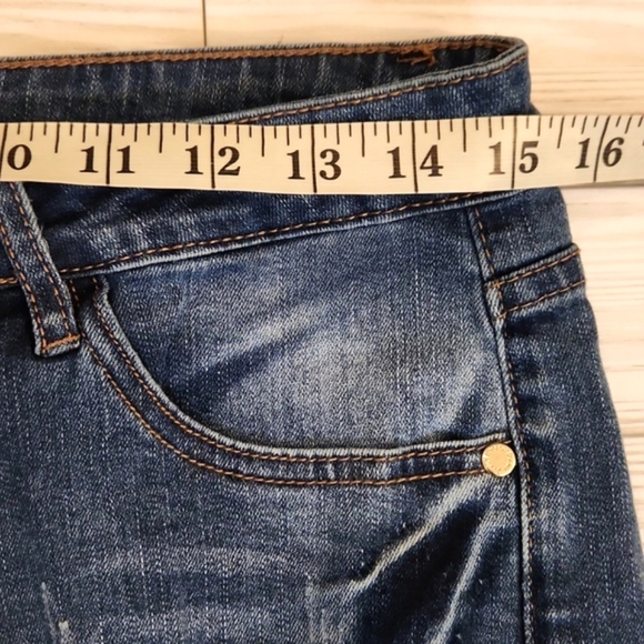 Juniors Red Denim Couture distressed shorts size L. - Picture 9 of 9